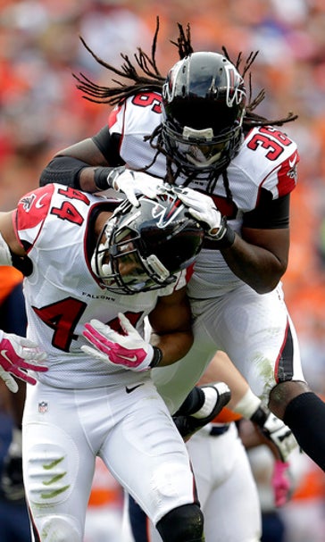 Atlanta Falcons hand Denver Broncos first loss 23-16